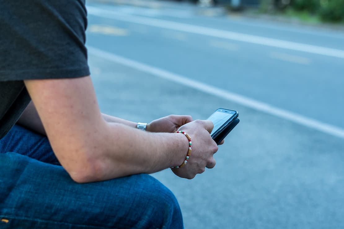 Aplikacja UFG „Na wypadek” – mobilne wsparcie kierowcy po kolizji